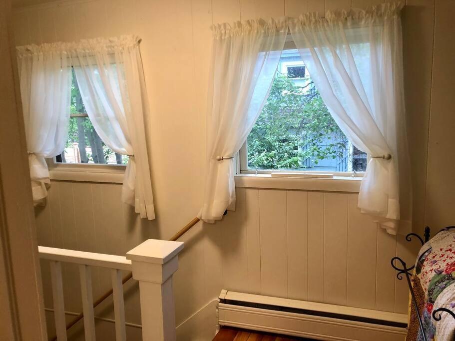 Coastal - Downtown Historical Log Holiday home Anchorage